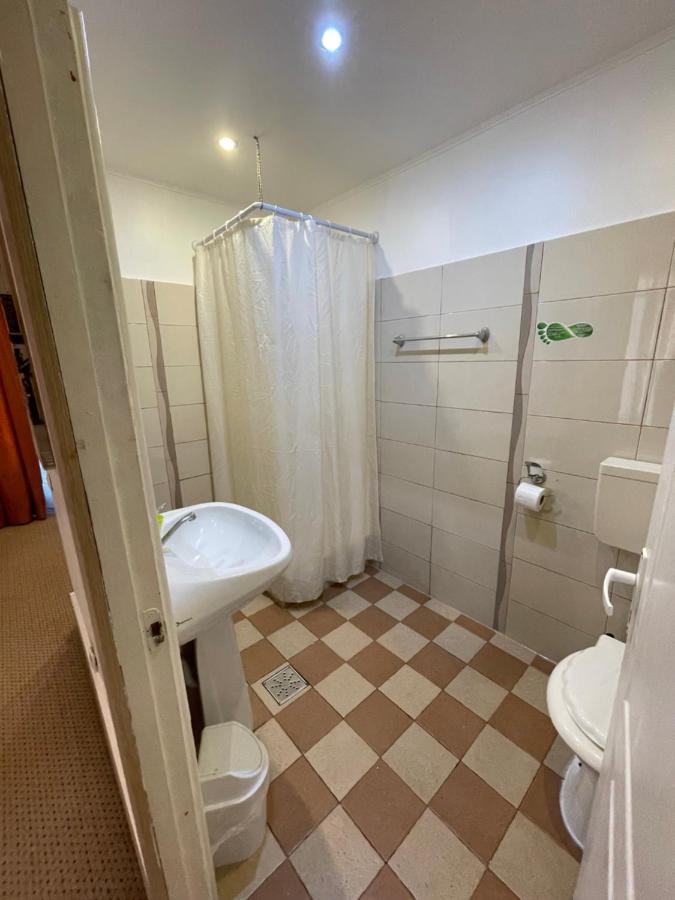 Hotel Mon Caprice ブカレスト エクステリア 写真